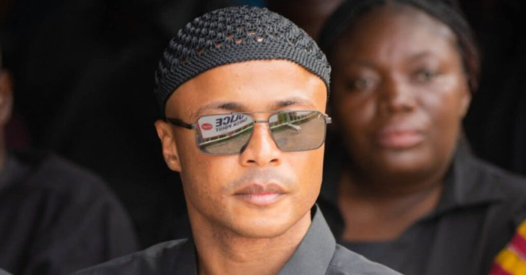 Andre Ayew mourns the helicopter crash victims